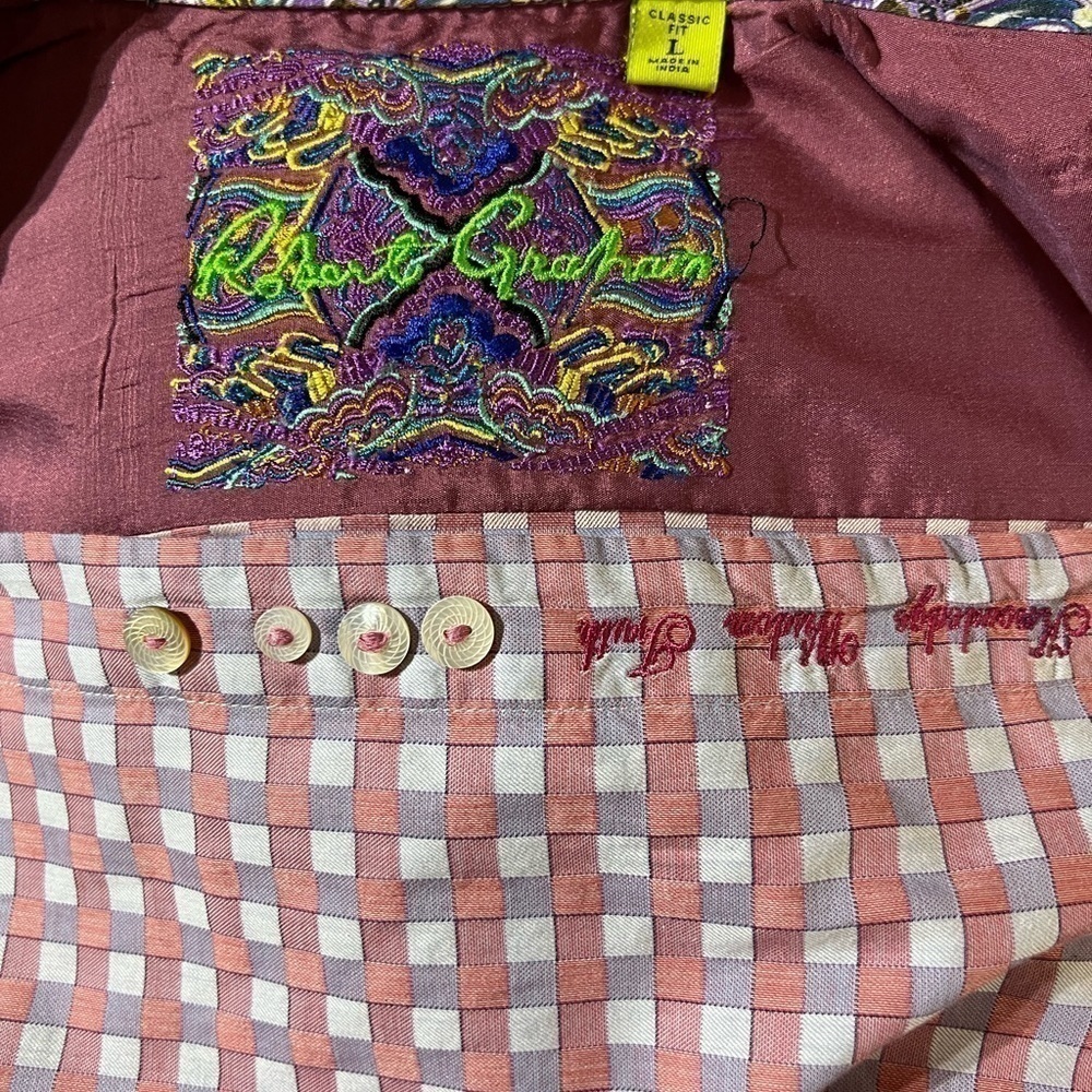 Robert Graham Gingham Print Flip Cuff Casual Shirt - Picture 7 of 7